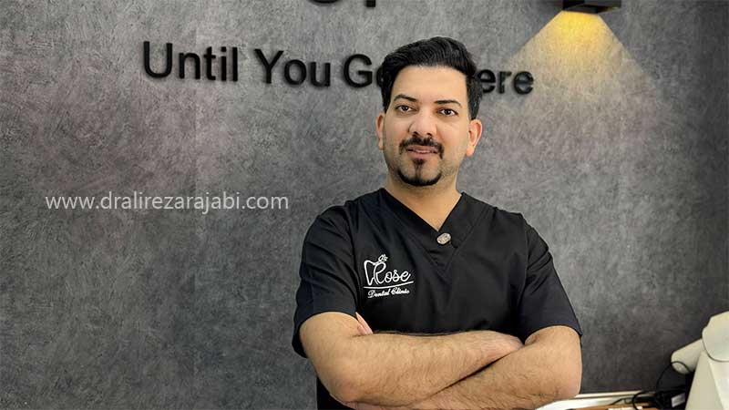 دکتر علیرضا رجبی متخصص ایمپلنت و پروتز دندان زنجان